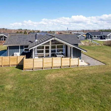 Pleasant Holiday In With Terrace Semesterbostad *