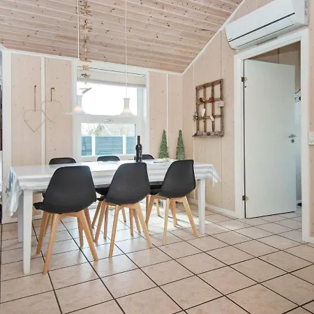 Semesterbostad Pleasant Holiday In With Terrace *