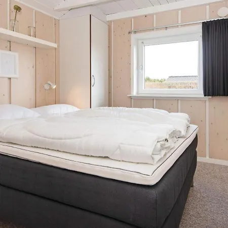 Pleasant Holiday In With Terrace Semesterbostad Hemmet