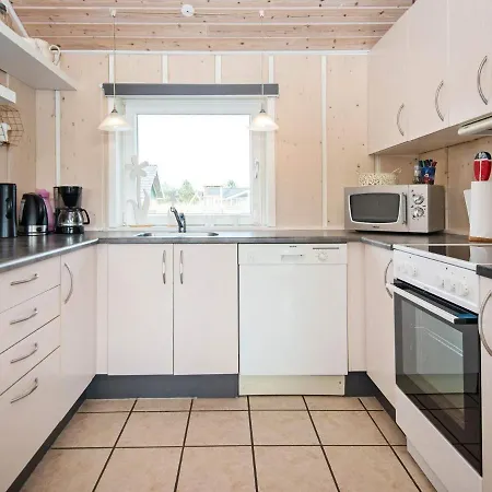 Pleasant Holiday In With Terrace Semesterbostad Hemmet